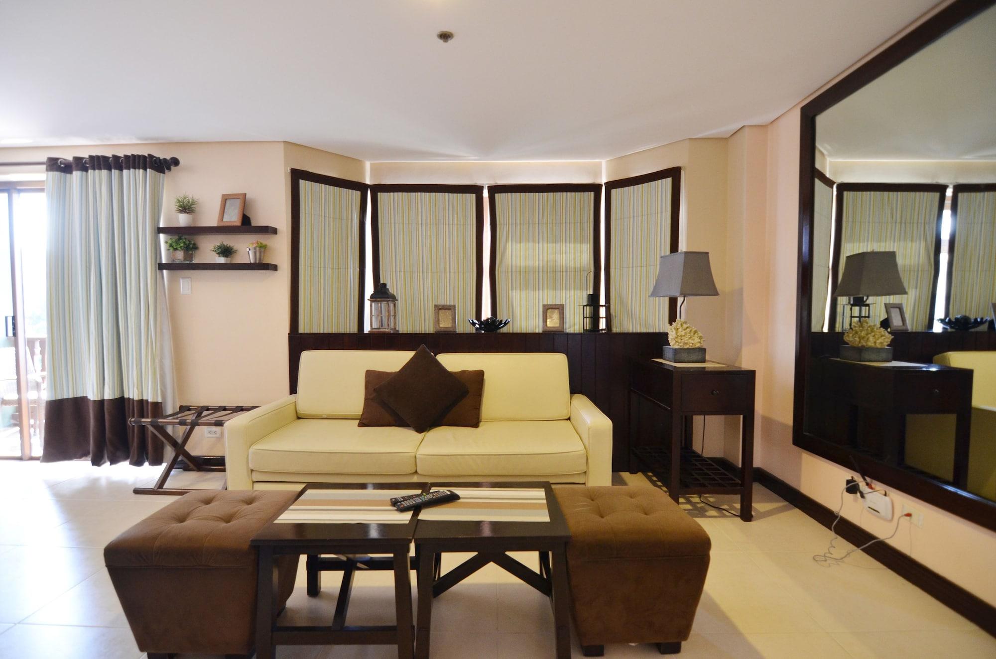 Crosswinds Resort Suites Tagaytay City Екстериор снимка
