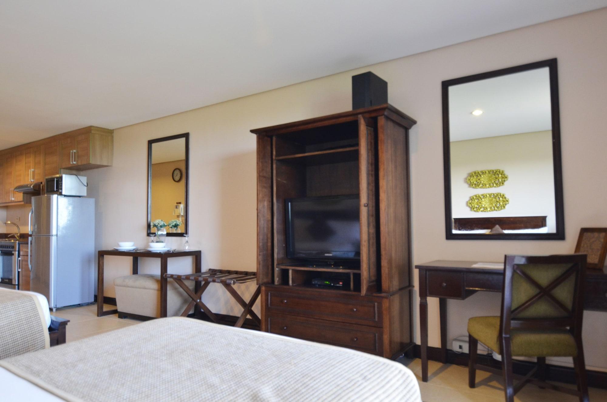 Crosswinds Resort Suites Tagaytay City Екстериор снимка
