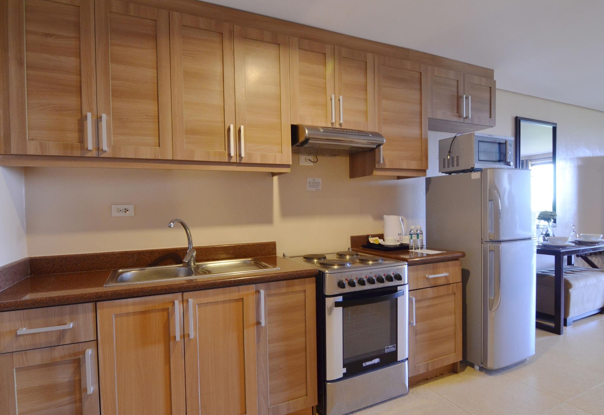 Crosswinds Resort Suites Tagaytay City Екстериор снимка
