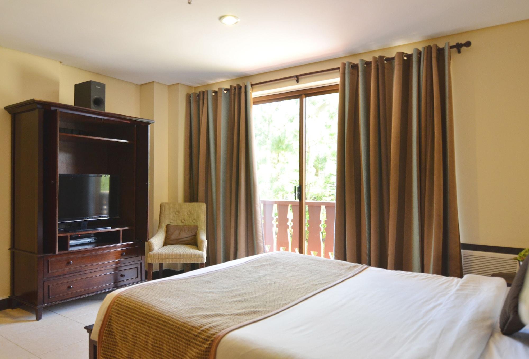 Crosswinds Resort Suites Tagaytay City Екстериор снимка