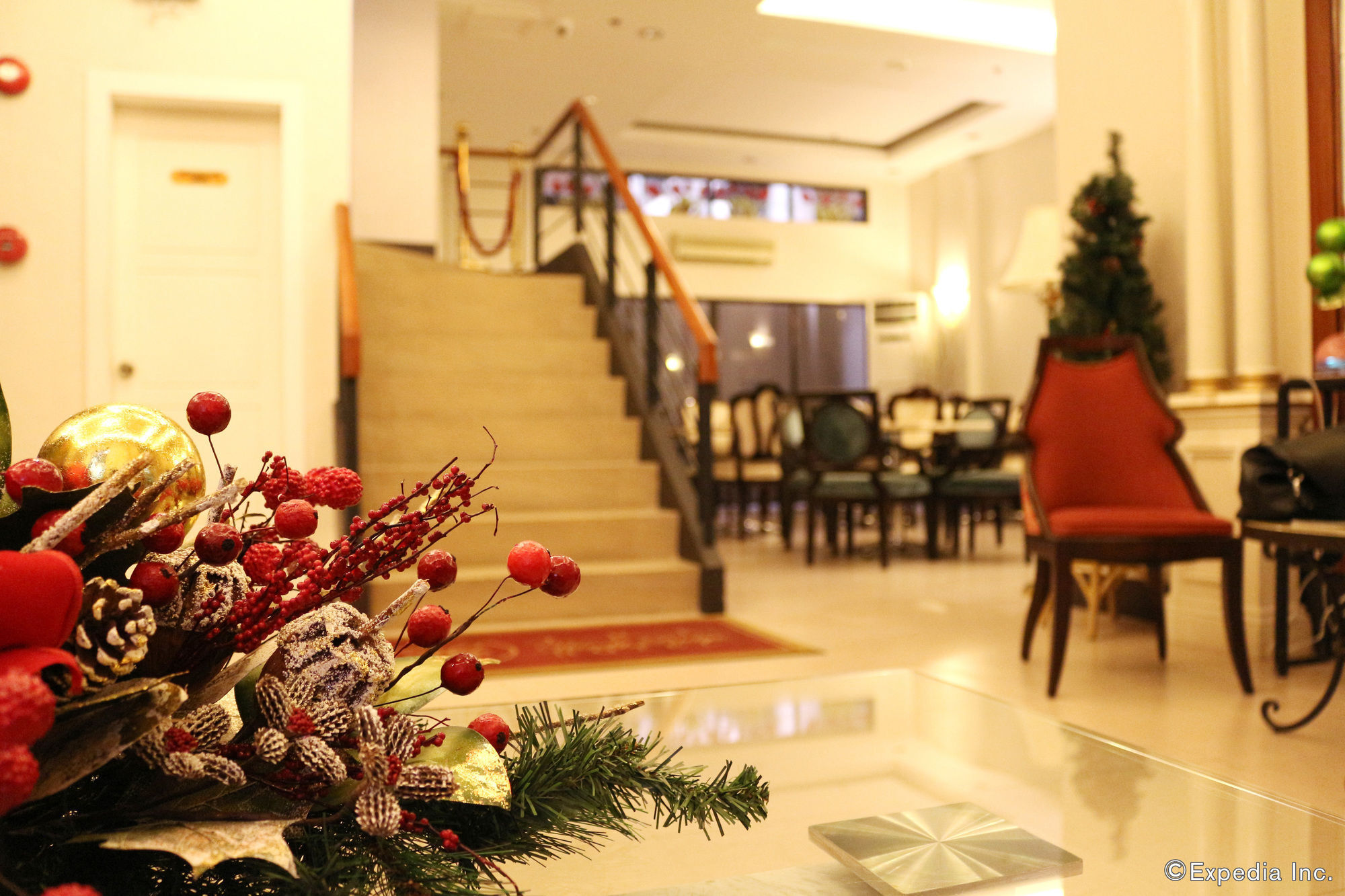 Crosswinds Resort Suites Tagaytay City Екстериор снимка